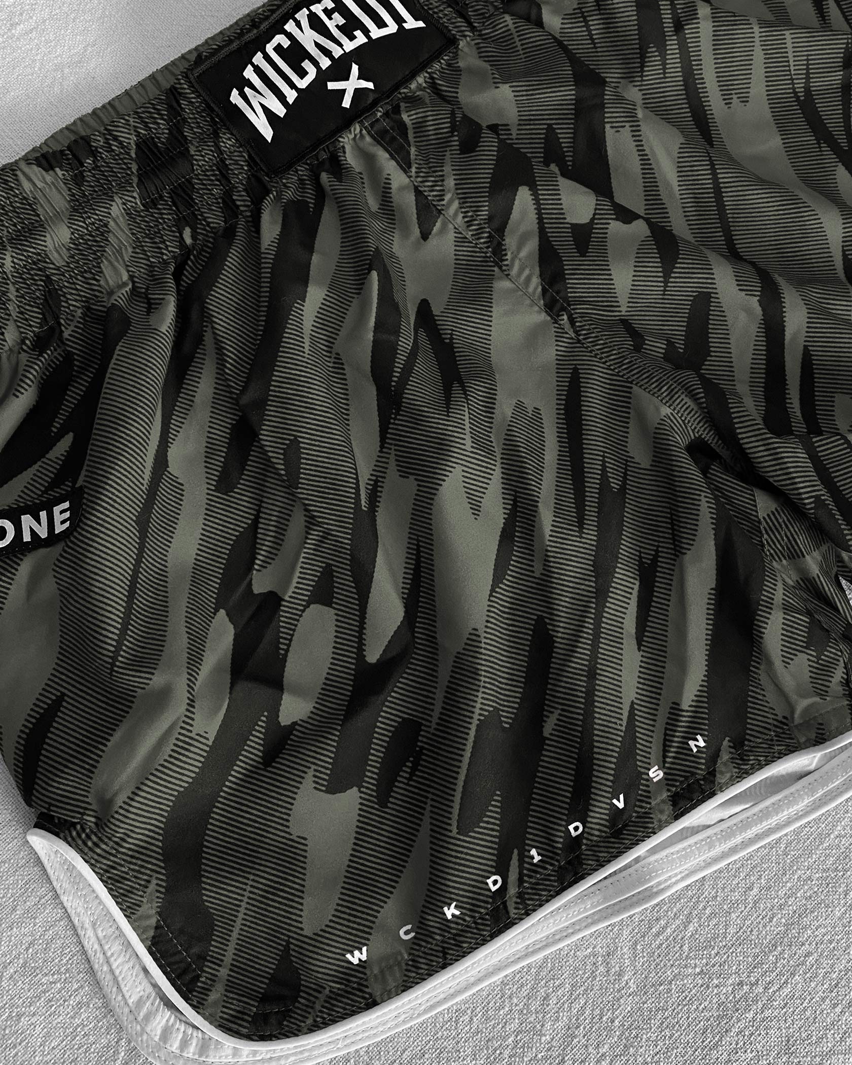 MUAY THAI SHORT CAMO KAKI