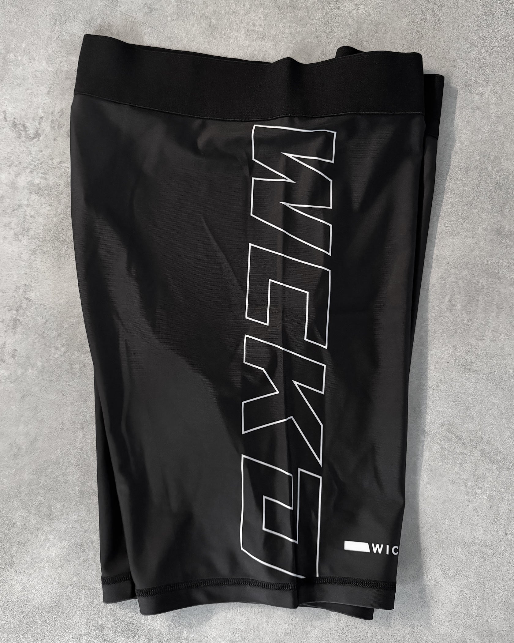 COMPRESSION SHORT RAW NOIR