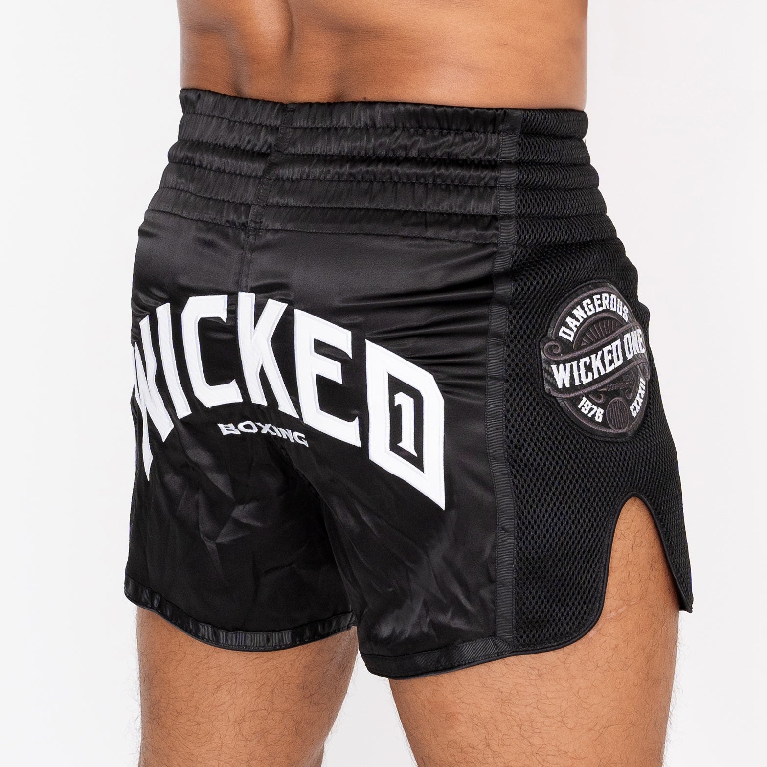 MUAY THAI SHORT BLOCK BLACK